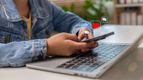 Παιδιά και ψηφιακή ασφάλεια: Η ΕΕ λανσάρει εφαρμογή για επαλήθευση ηλικίας