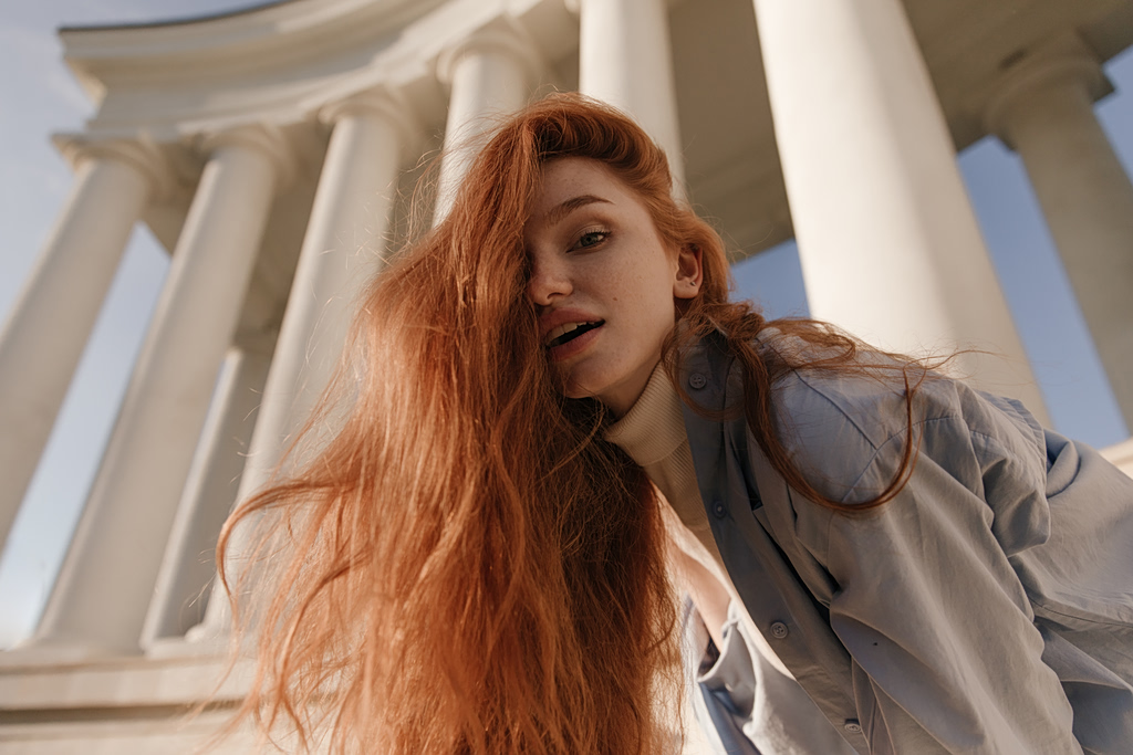 Baby copper: Η απόχρωση που είναι trending για την άνοιξη