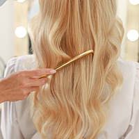 Μετά το butter yellow στα νύχια τώρα είναι τάση και το butter blonde