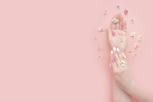 Cherry blossom nails: Το πιο όμορφο μανικιούρ της άνοιξης