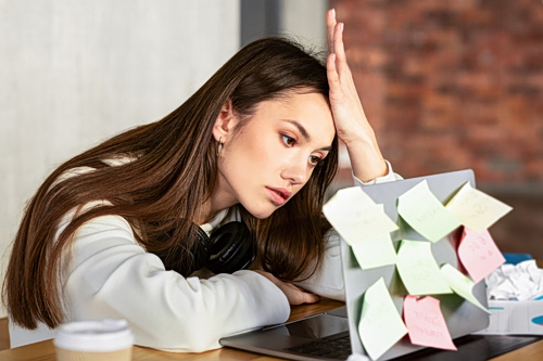 Η σιωπηλή απειλή της εργασίας: 840.000 θάνατοι ετησίως