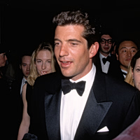 Ιστορικό ρεκόρ για το «αμετανόητο μελόδραμα» των Κένεντι – «Φαινόμενο»