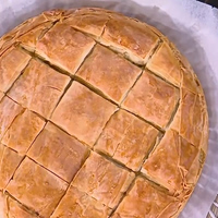 Σπιτική κρεατόπιτα