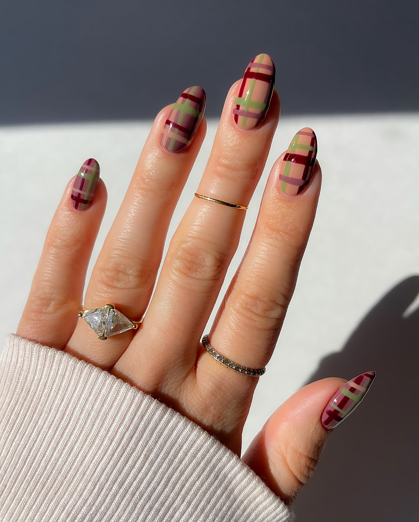 Το nail trend που κάθε it girl θα υιοθετήσει φέτος την άνοιξη