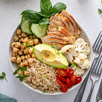 Πρωτεΐνη: Οι 4 μύθοι που πρέπει να σταματήσετε να πιστεύετε