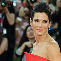 Σάντρα Μπούλοκ: «Έριξε» το Instagram – Η Τζένιφερ Άνιστον, τα ρεκόρ, το τρολάρισμα