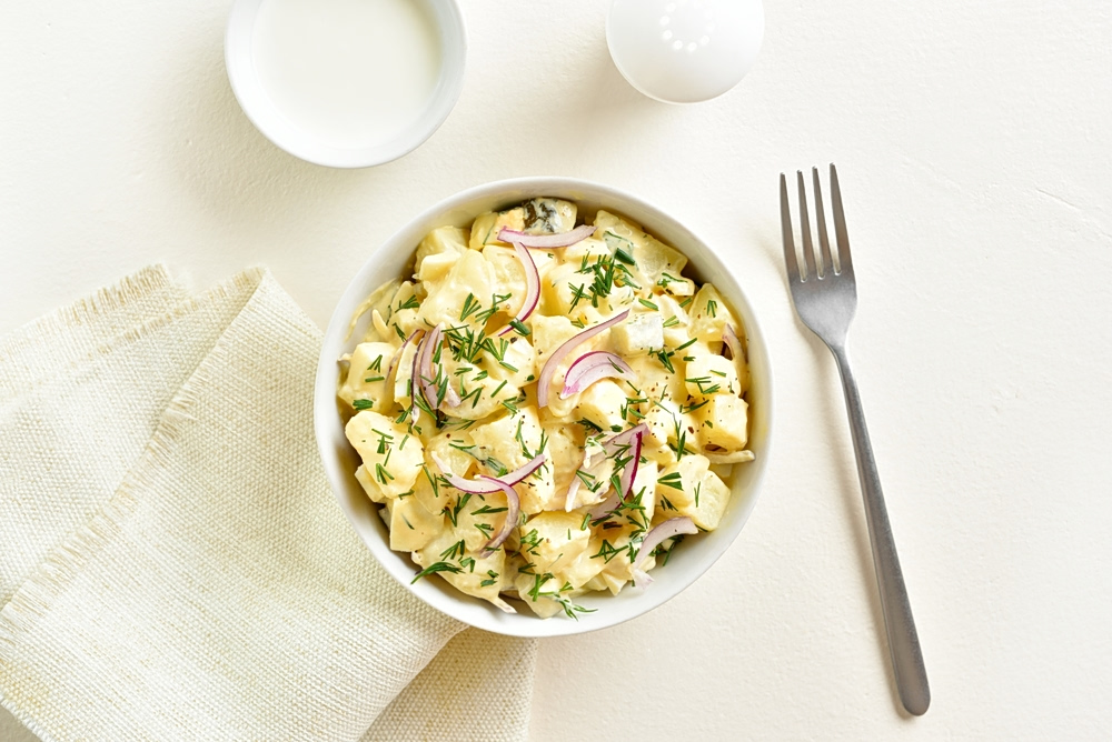 Εύκολη πατατοσαλάτα
