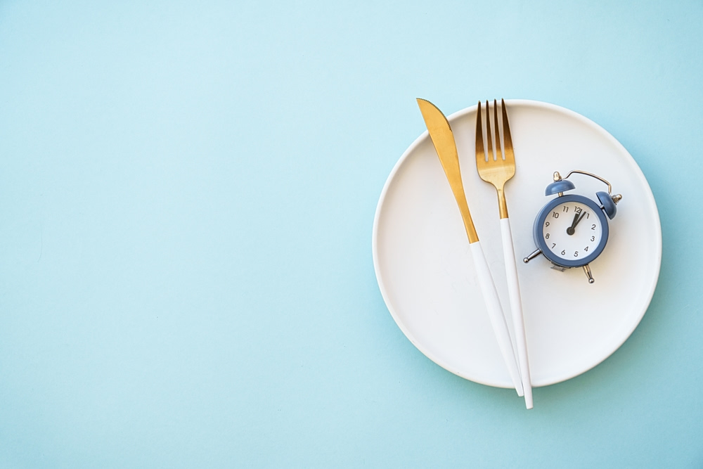 Το μυστικό για χαμηλότερο βάρος δεν είναι στη δίαιτα – είναι στο… ρολόι