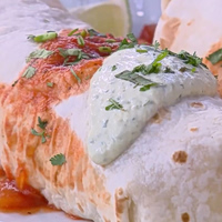 Chimichanga με κοτόπουλο και αβοκάντο
