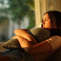Μήπως έχετε “sunset anxiety”; Ποια είναι τα συμπτώματα