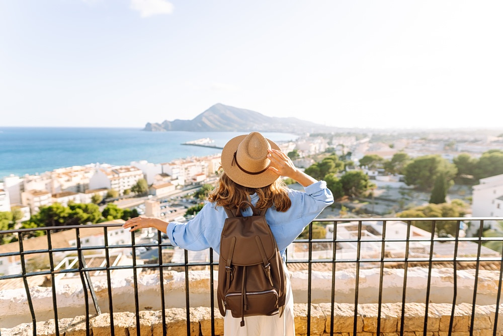 Travel Therapy: Μήπως η νεότητα κρύβεται στο επόμενο getaway;