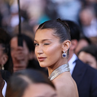 Bella Hadid: Η μέθοδος 3-2-1 που μεταμορφώνει το σώμα