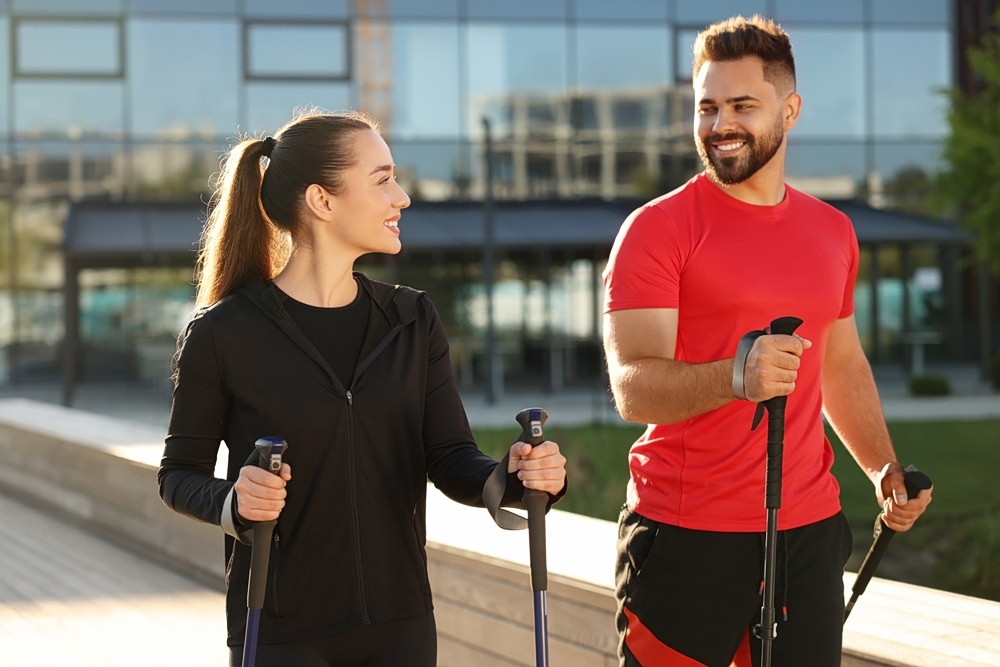 Nordic Walking: Το περπάτημα που καταπολεμά την κατάθλιψη